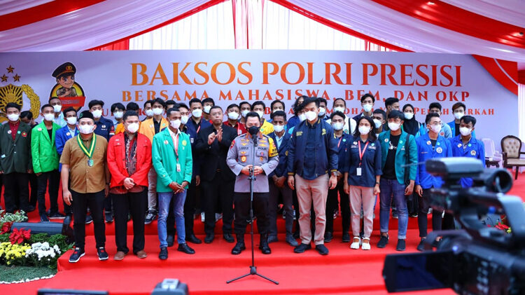 Baksos Polri Presisi Bersama Kapolri-Mahasiswa