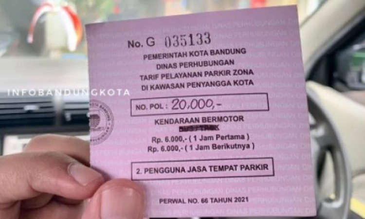 Tangkapan layar karcis parkir yang biayanya melejit.