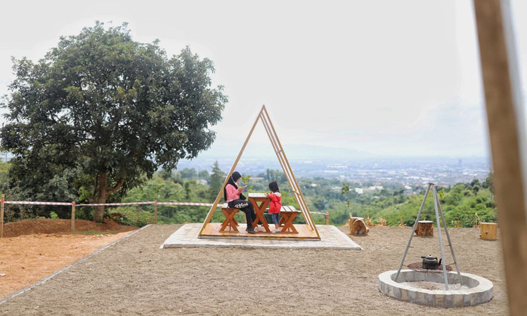 Destinasi Wisata Kota Bandung Banget.