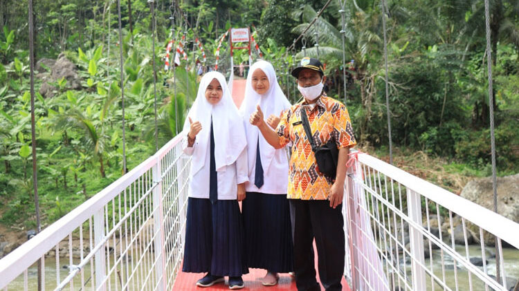 Sasaka-Sinergi Foundation Target Bangun 1 Juta Meter Jembatan.