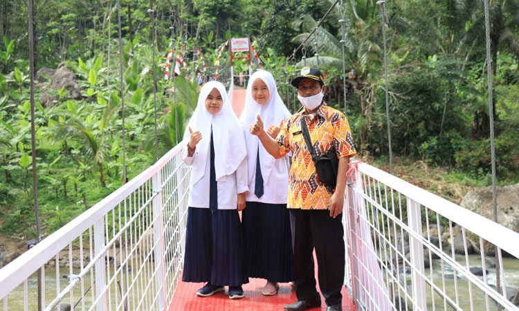Sasaka-Sinergi Foundation Target Bangun 1 Juta Meter Jembatan.