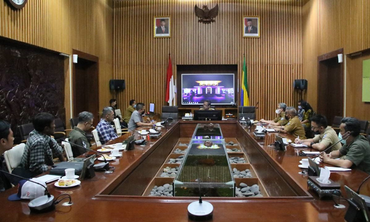 Wali Kota Bandung Yana Mulyana.