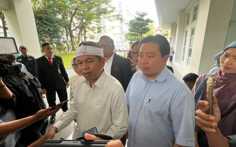 Dedi Mulyadi Dedi Mulyadi